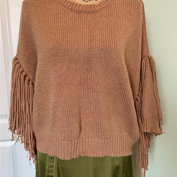 Splendid Camel Fringed Sweater - Picture 1 of 10